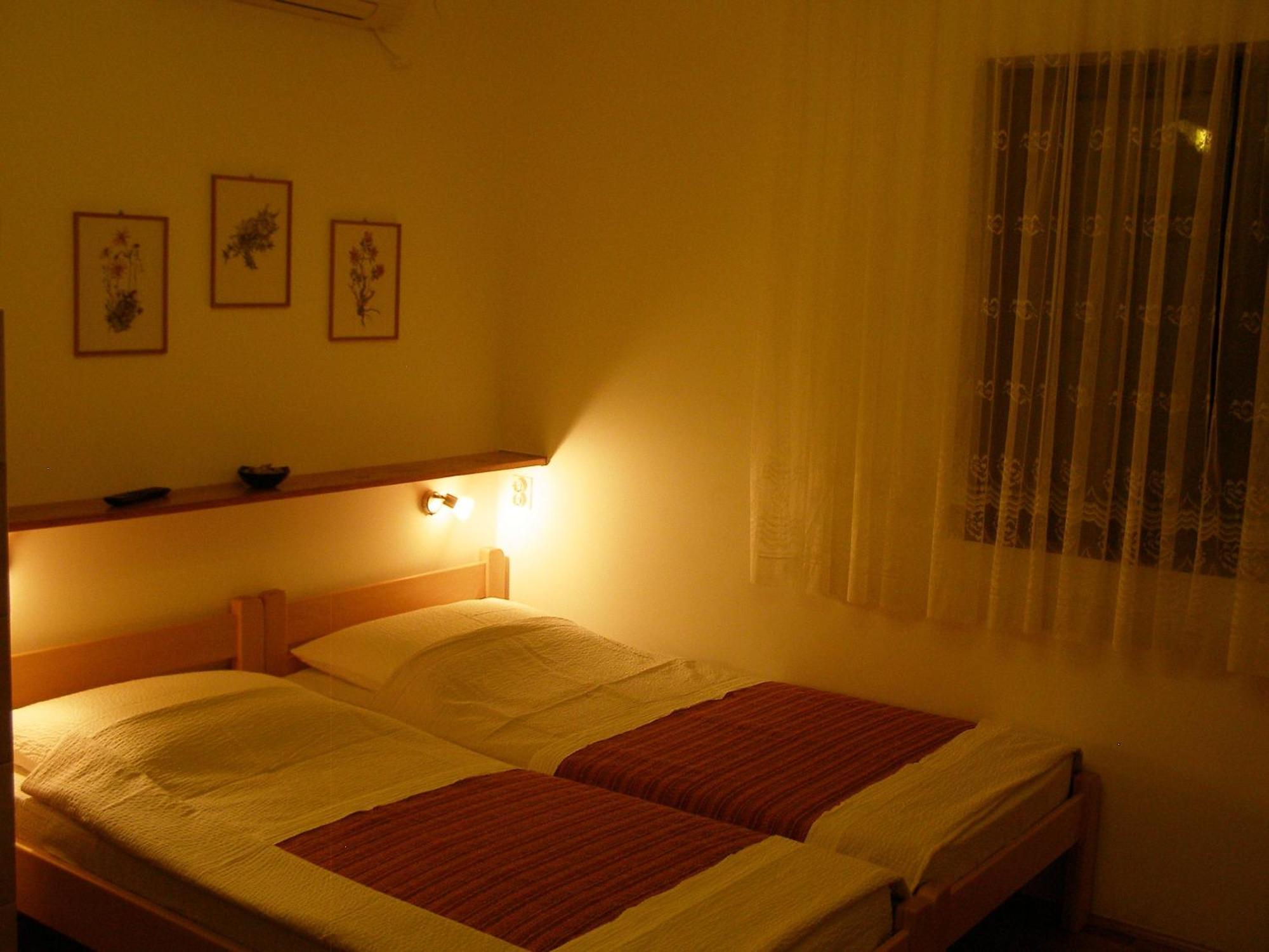Apartments Dunoti Кърк Екстериор снимка
